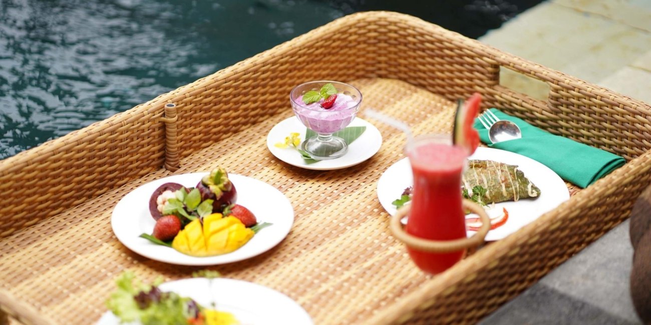 Floating Brunch
